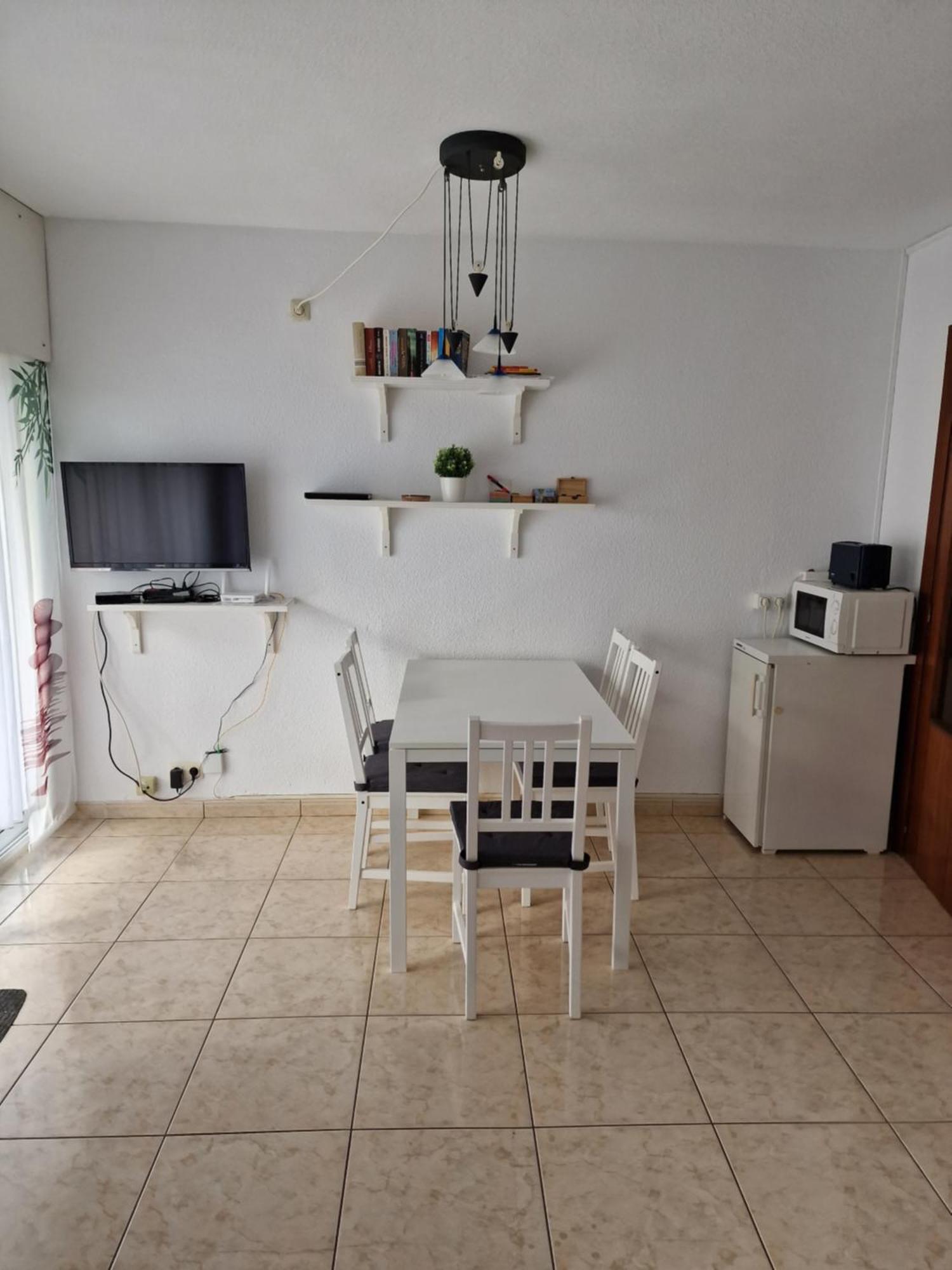 Center Apartment *